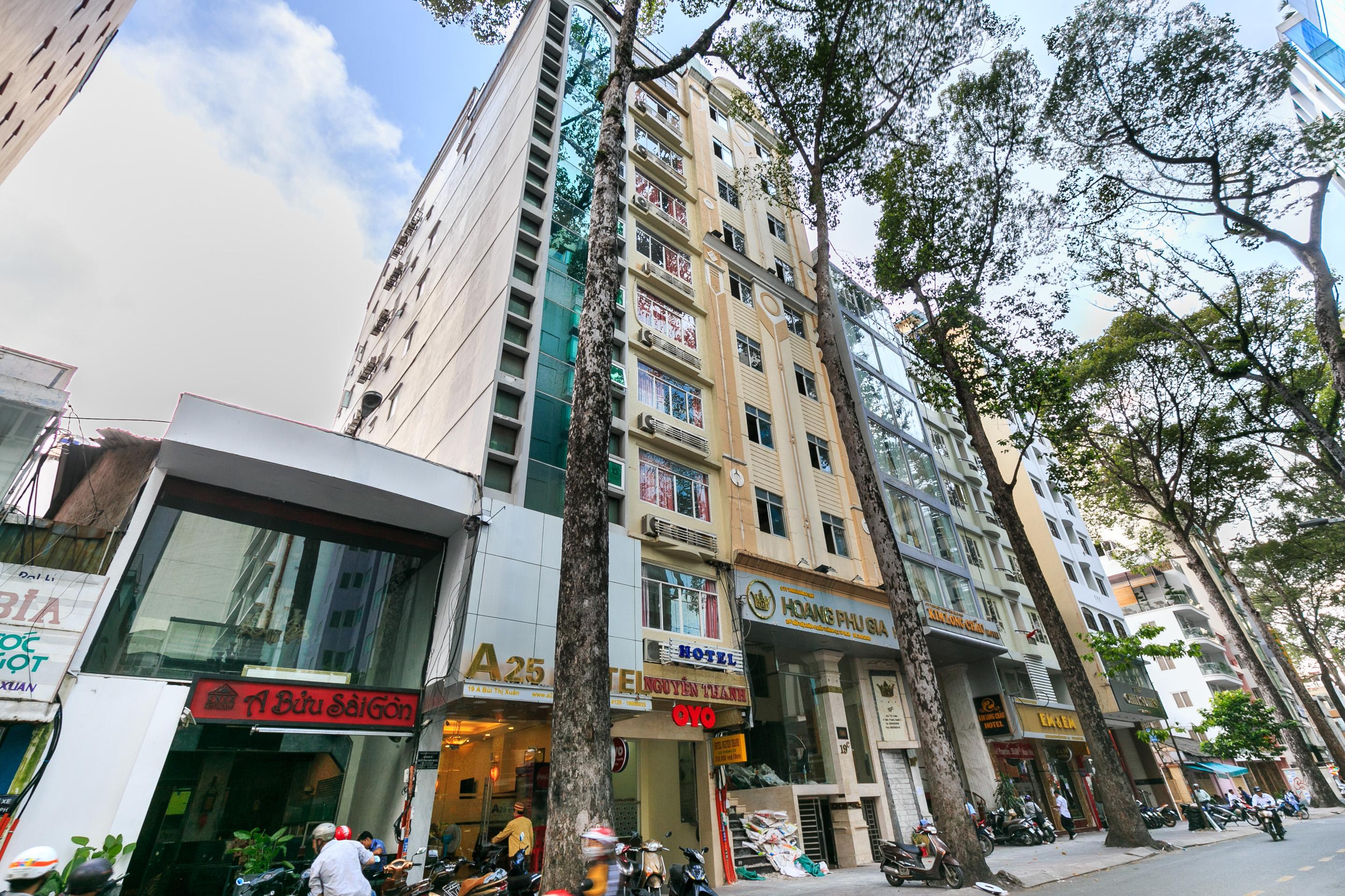 Oyo 422 Nguyen Thanh Hotel Cidade de Ho Chi Minh Exterior foto