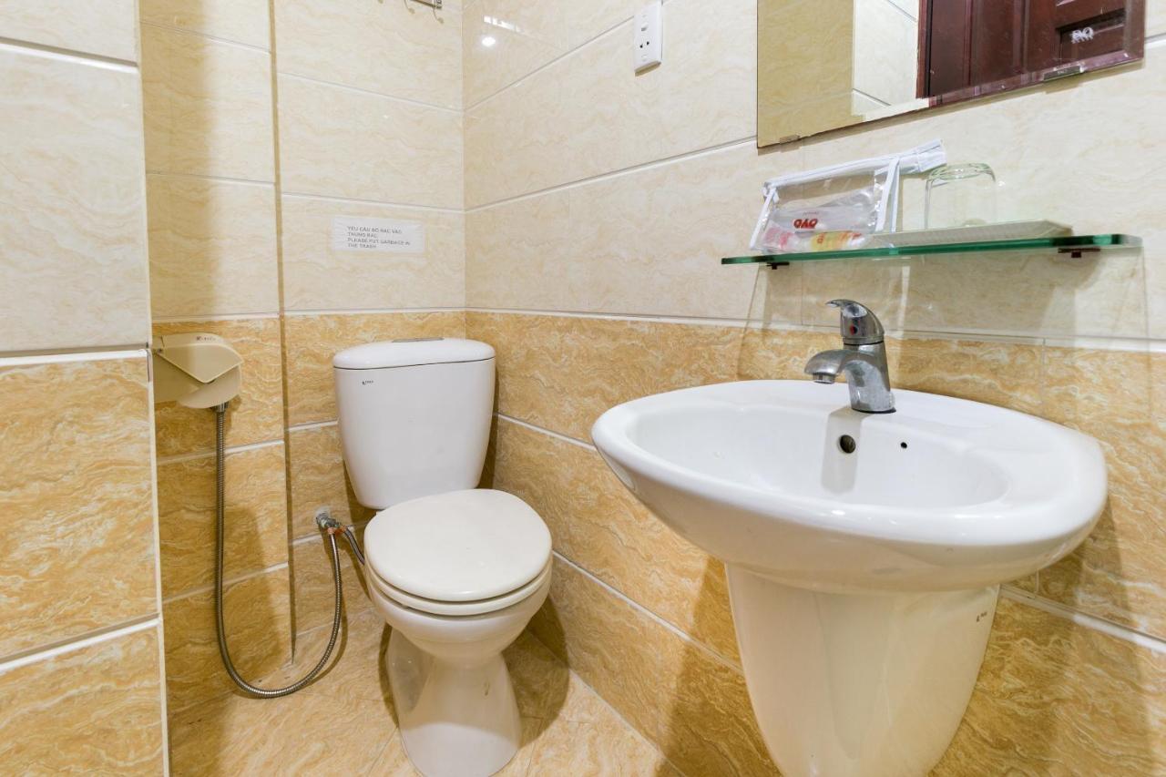 Oyo 422 Nguyen Thanh Hotel Cidade de Ho Chi Minh Exterior foto